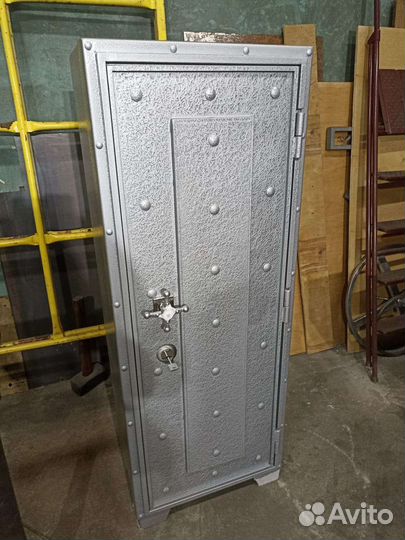 Оружейный сейф шкаф