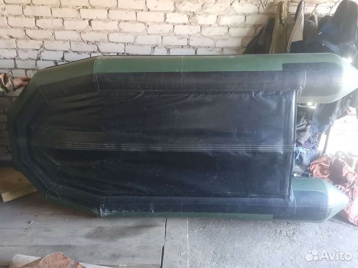 Лодка Муссон 2800