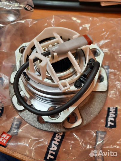 Ступица колеса передняя Opel Astra H Zafira B