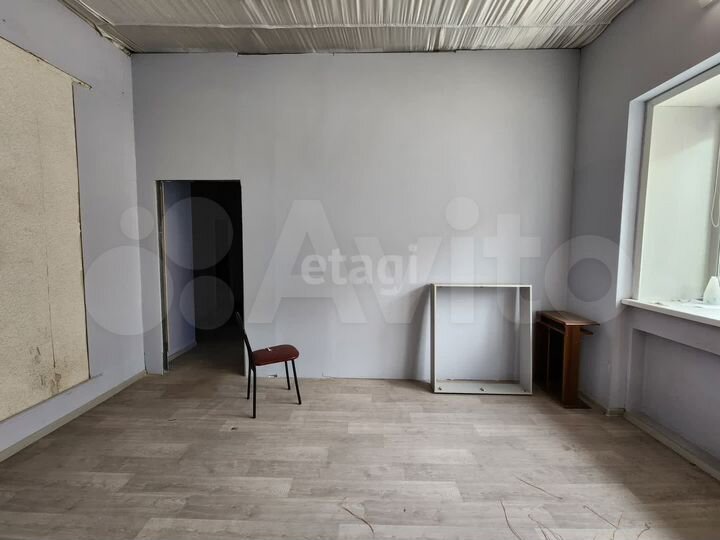 3-к. квартира, 74 м², 1/4 эт.