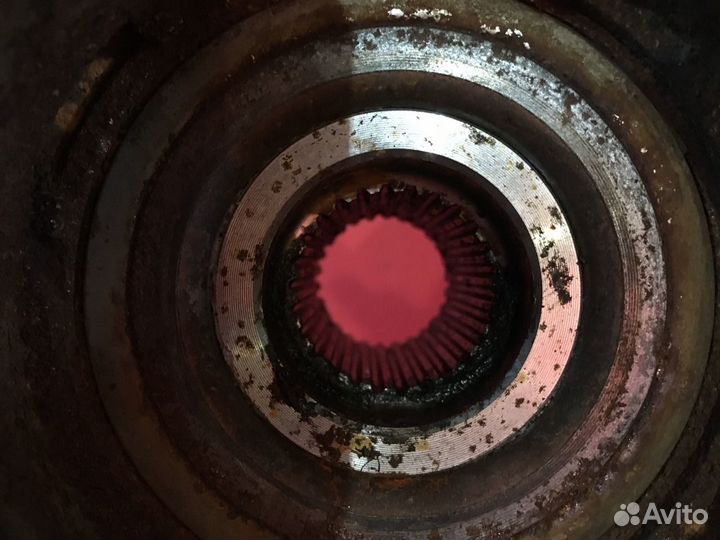 Кулак передний левый Toyota Rav 4 2 SUV 1azfe 2.0L