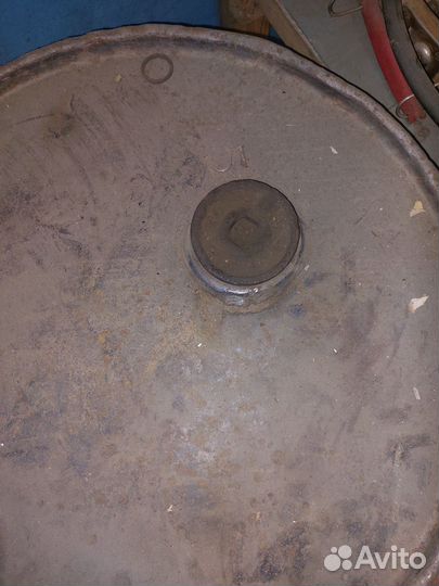 Бочка 200 литров металлическая,толстостенная