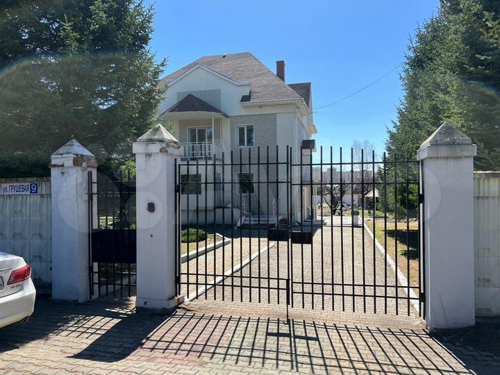 Дом 200 м² на участке 17 сот.