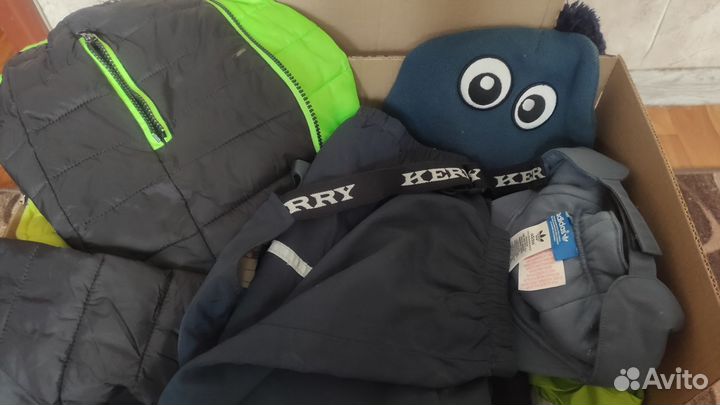 Вещи в коробке, теплые