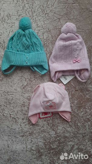 Шапочки весенние для девочки 2-4 мес