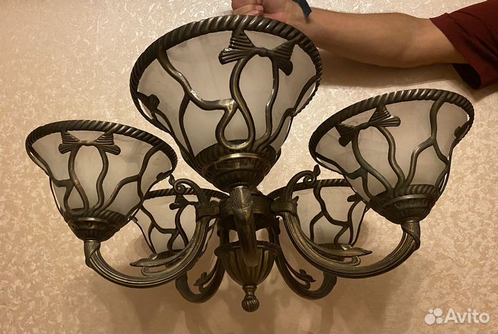 Люстра и 2 бра
