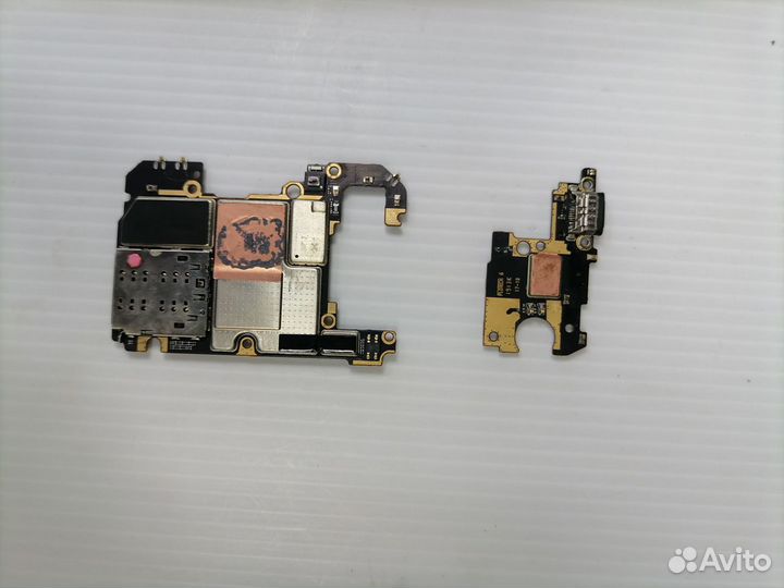 Разбор Xiaomi MI 9SE (MI 9 SE)