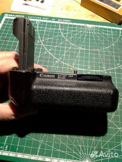Батарейный отсек для фотокамеры Canon 50d