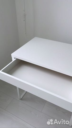 Письменный стол IKEA