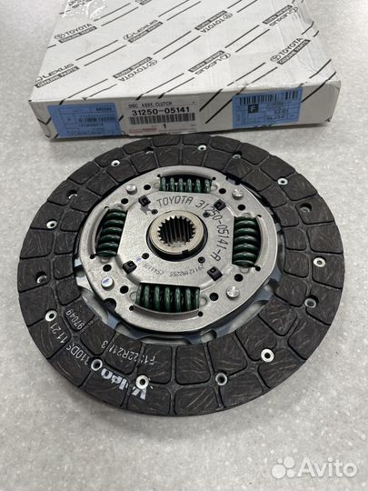 Диск сцепления Toyota Corolla E180