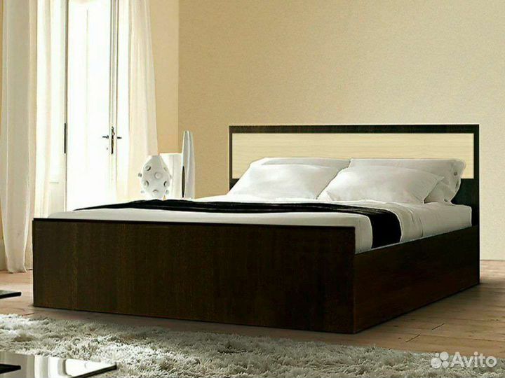 Кровать
