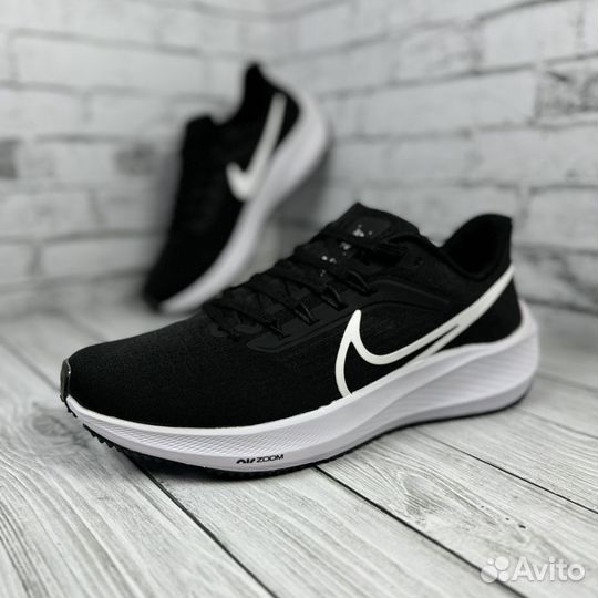 Кроссовки мужские Nike летние