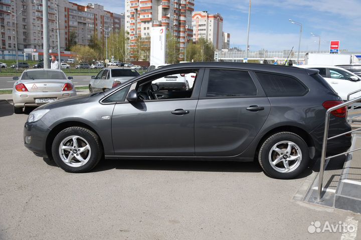 Opel Astra 1.4 МТ, 2012, 165 670 км