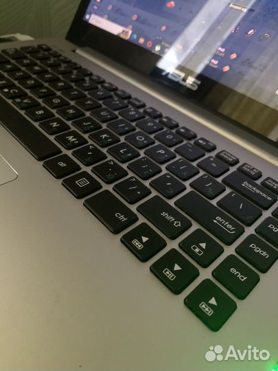 Ноутбук asus