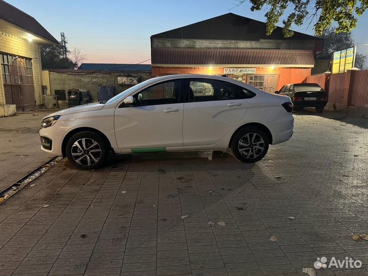 LADA Vesta 1.6 МТ, 2023, 999 км