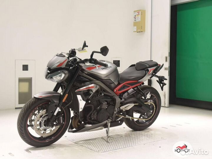 Triumph street Triple 2021г