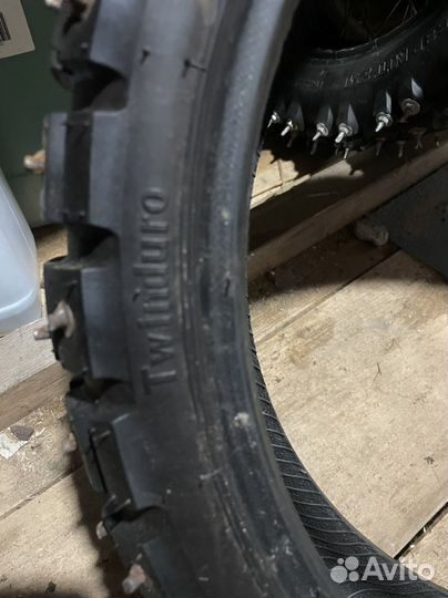 Продам комплект шиповонной резины на мотард