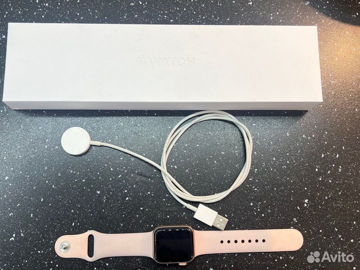 Часы apple watch 6 40 mm полный комплект