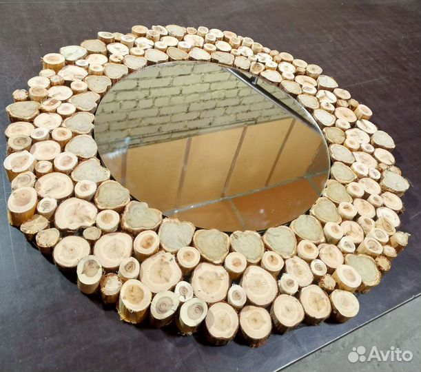 Зеркало в раме (можжевельник)