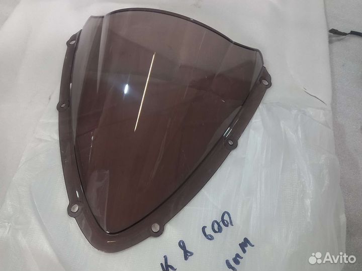 Стекло ветровое Suzuki gsxr 600/750 08-10