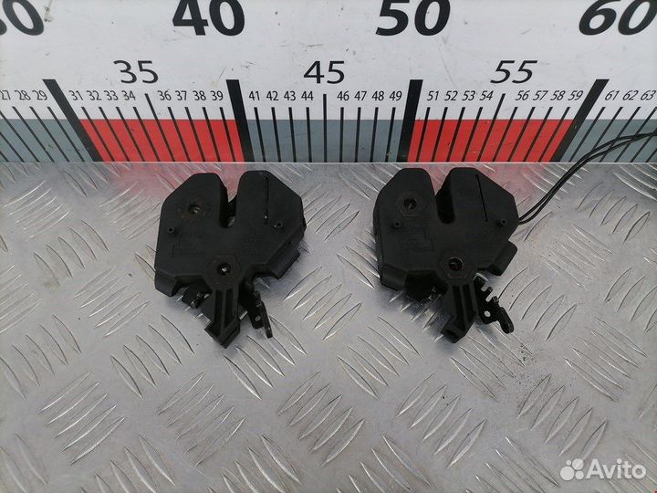 Замок капота для Volvo XC70 2 31218474