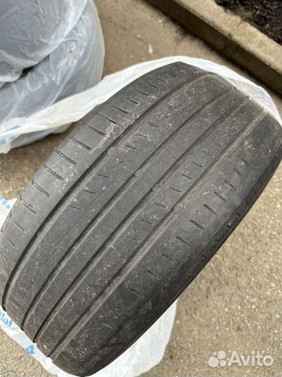 Yokohama BluEarth AE50 235/10.5 R17