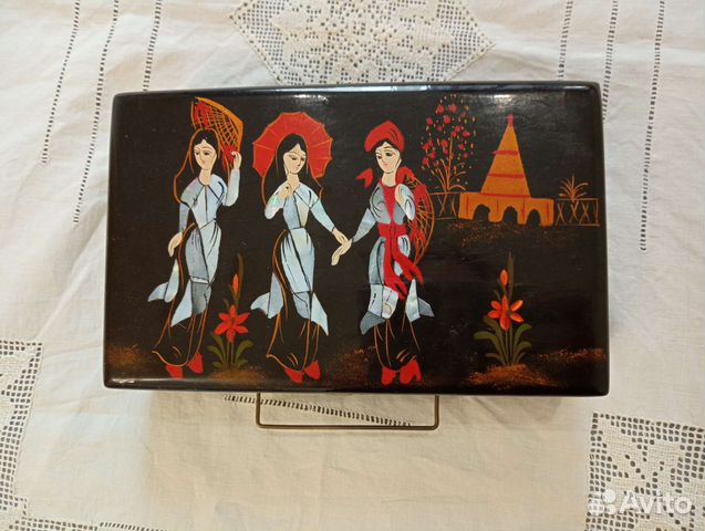 Шкатулка Китай 50-хгг. с перламутром