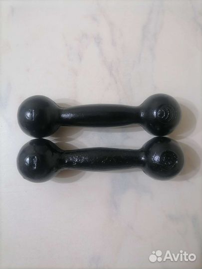 Гантели чугунные 1 кг