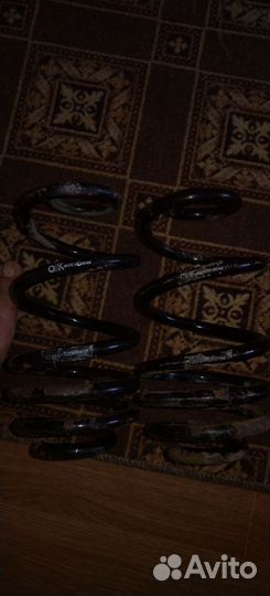 Пружины задние на nissan