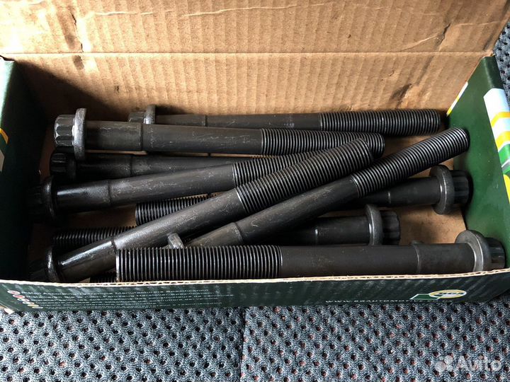 Болты гбц 10 штук toyota 3.0 TD/D-4D (1KZ-T/TE)