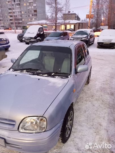 Nissan March 1.0 AT, 2001, 249 123 км