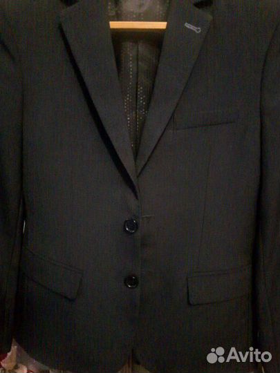 Школьный костюм (новый)