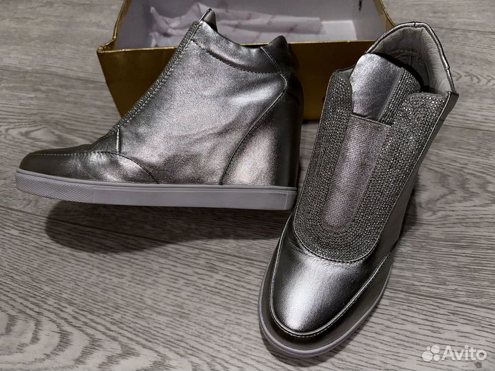 Ботинки женские 37 размер