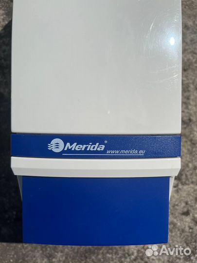 Диспенсеры для полотенец салфеток Merida