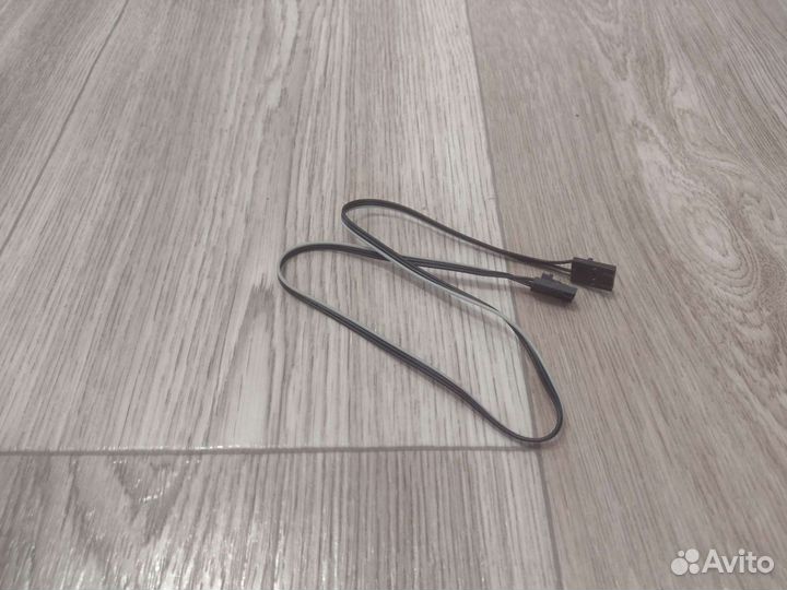 Кабель на материнскую плату