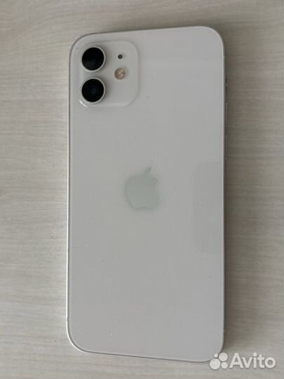 iPhone 12, 64 ГБ