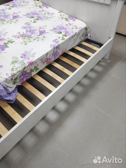 Кровать с матрасом бу