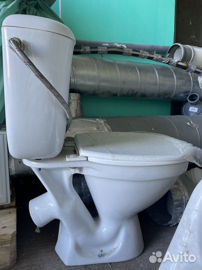 Унитаз с бачком