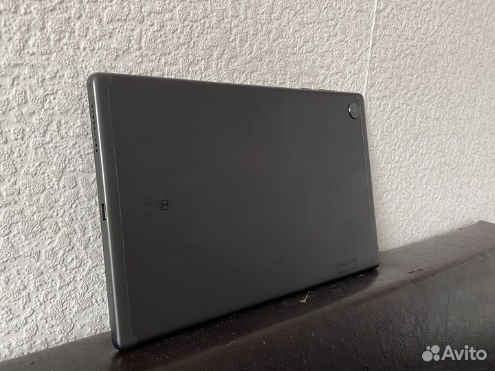 Планшет Lenovo