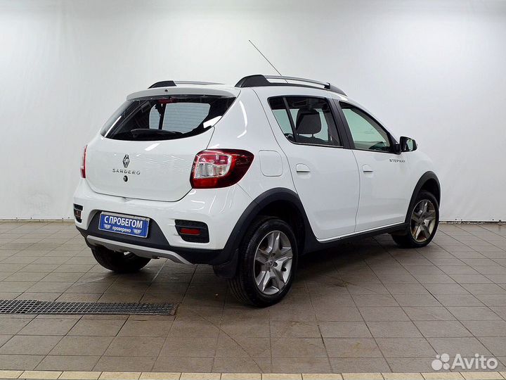 Renault Sandero Stepway 1.6 AT, 2021, 63 785 км