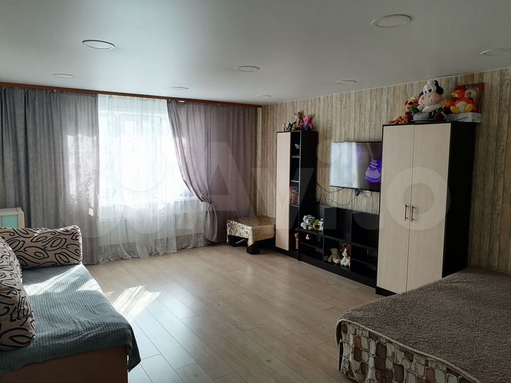 2-к. квартира, 58 м², 1/10 эт.