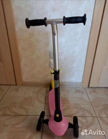 Самокат детский трехколесный