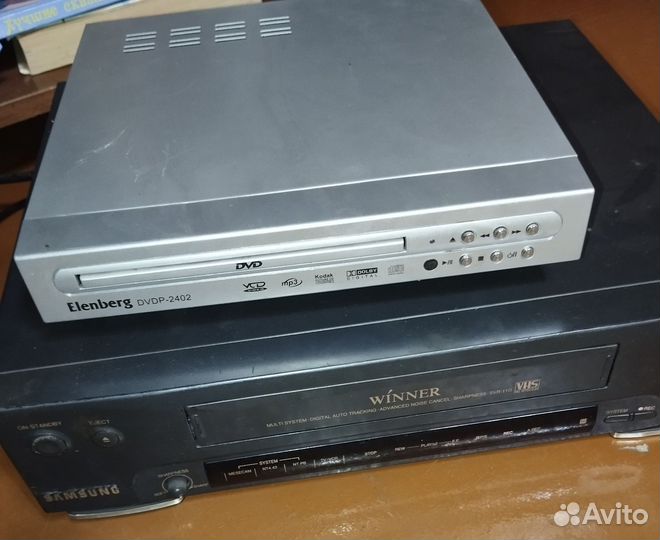 Видеомагнитофон