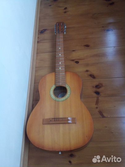 Гитара классическая