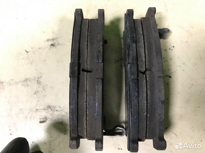 Колодки тормозные передние Suzuki Every DA17 2018