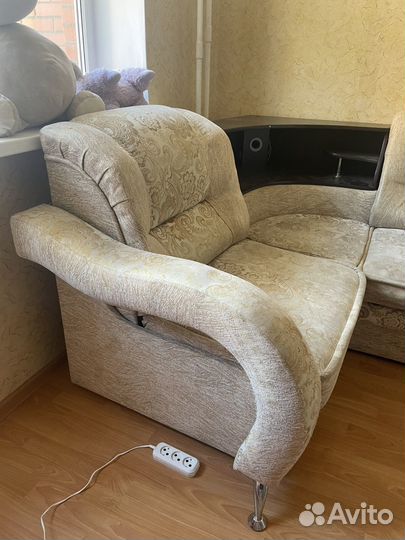 Большой угловой диван раскладной бу