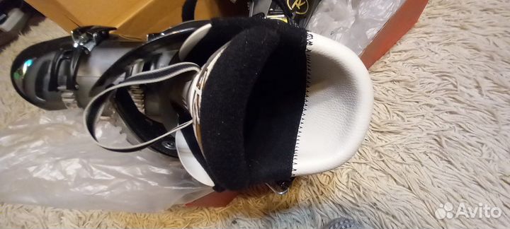 Горнолыжные ботинки