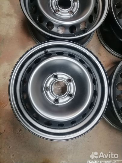 Комплект дисков R15 5*114.3 Renalt Nissan