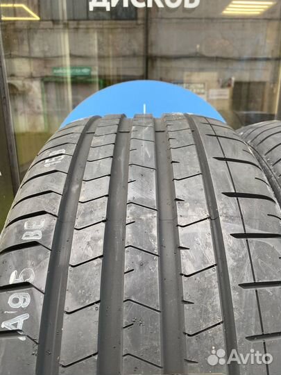 Pirelli P Zero 245/45 R19 102Y