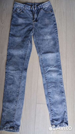 Джинсы